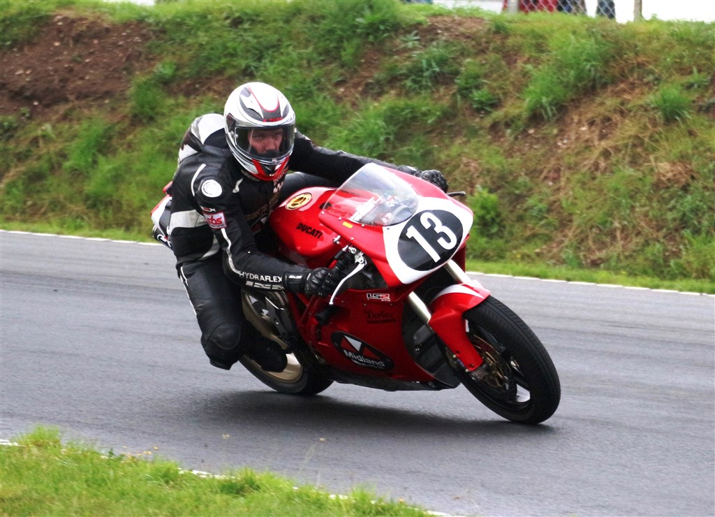 René Prang på sin fine Ducati 916 SP fra 1994
(Foto: Erling Prang)